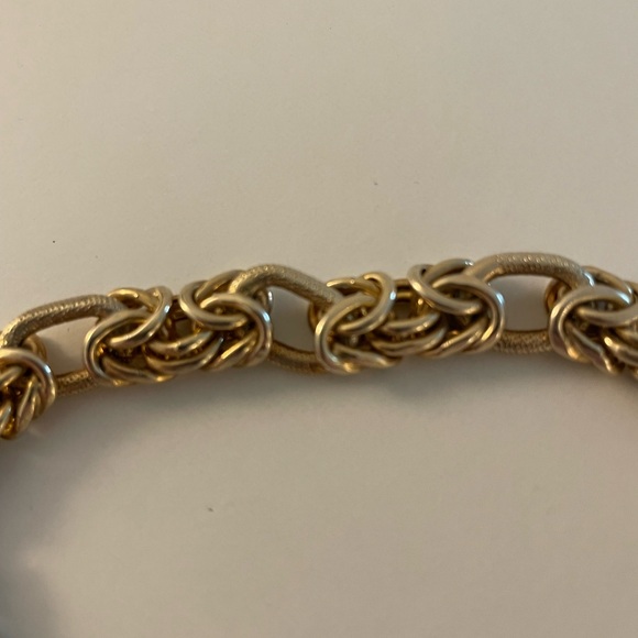 Lion Bracelet - Picture 7 of 10